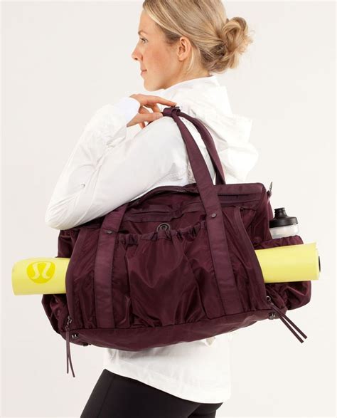 lululemon dupe gym bag|best lululemon gym bag.